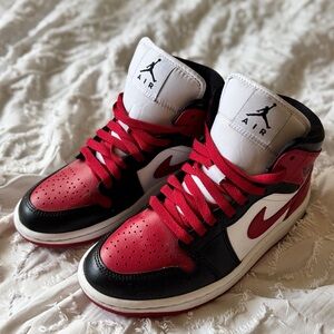 Nike Air Jordan 1 Mid — Red, Black & White Size 5.5 Women’s
